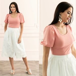 Rachel Parcell Puff sleeve tee in Mauve